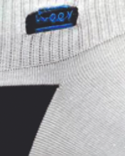 سفید پاشنه مشکی